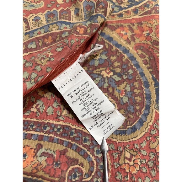 Pottery Barn Gayle Paisley Red Fall Pillow Cover Lumbar Persian  16" X 26" - Picture 8 of 8